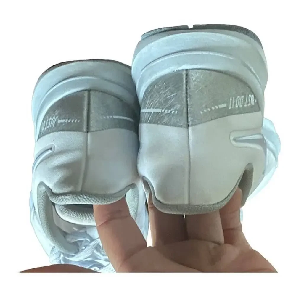 Nike Trainers Sneakers Womens Size 6.5 White Athletic Lace Up Running AA7773-100